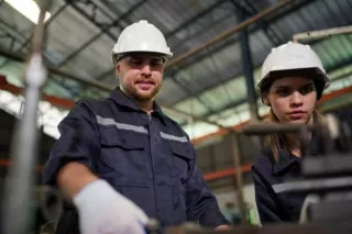 Expert Debt Collection for Service Industries with Zindoit